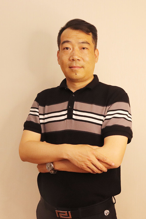 子长冯少坤 本科学历,毕业于陕西师范大学