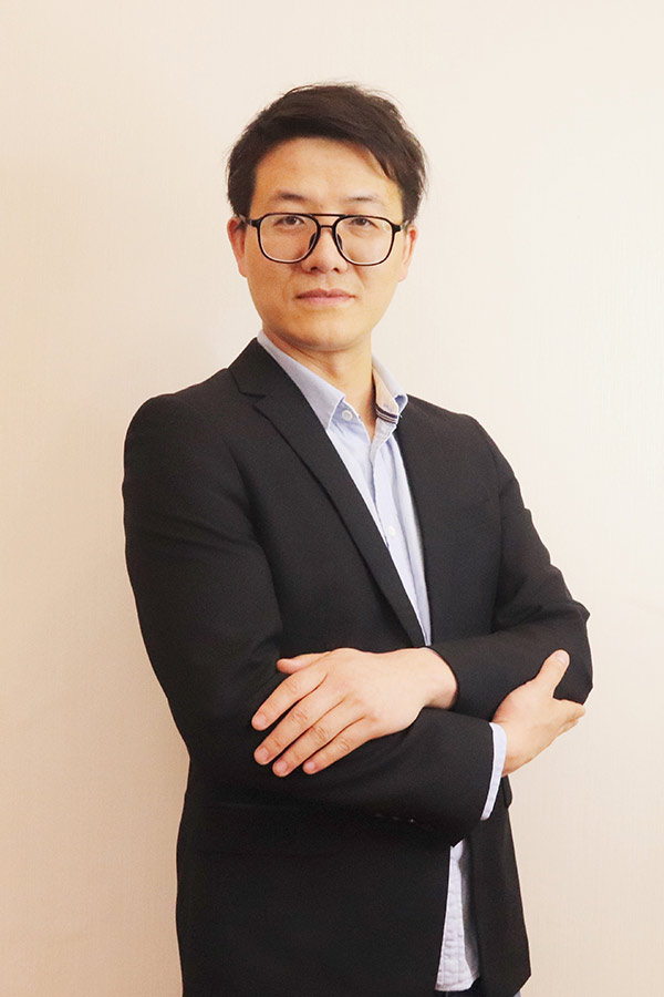 子长李林科 本科学历,毕业于西安石油大学