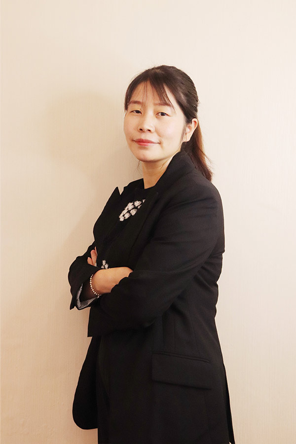 子长吕瑶 本科学历,毕业于陕西师范大学